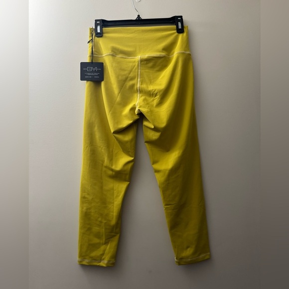 DYI Cress Green Take Control Top and Leggings and Set - Picture 4 of 6